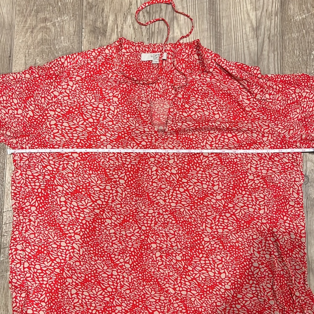 LOFT Plus Red Top. - Picture 10 of 11